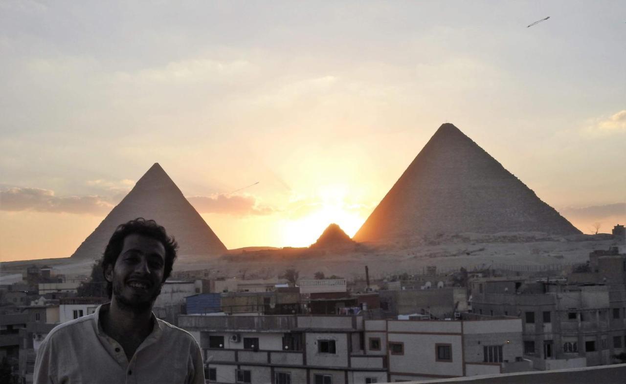 Happy Days Pyramids